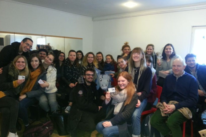 SchülerInnen der Louise von Marillac Schule besuchten die Kölner Selbsthilfe e.V.